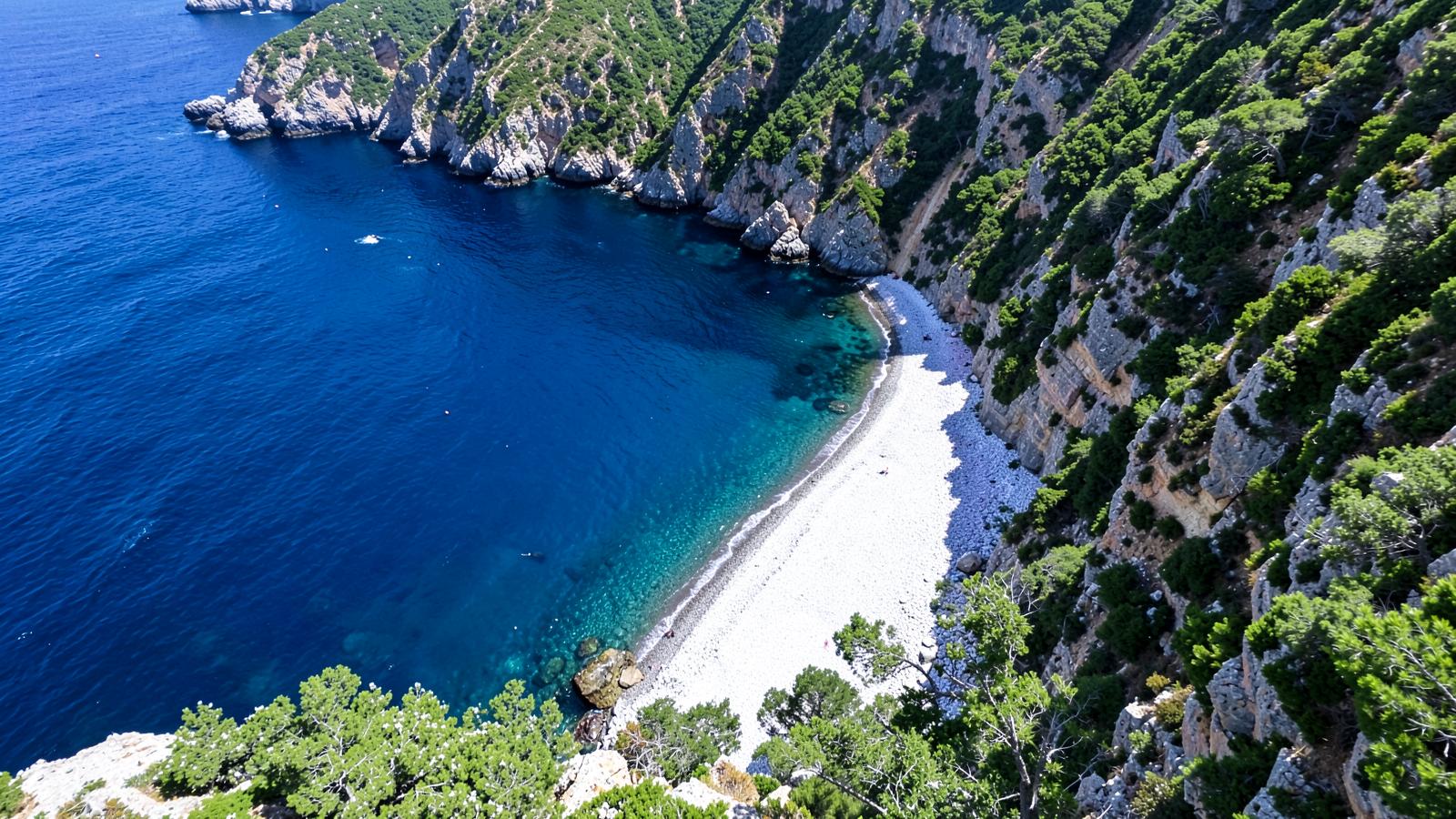 Γιατί φημίζεται η Κεφαλονιά; Ιστορία, αξιοθέατα και ό,τι πρέπει να ξέρετε