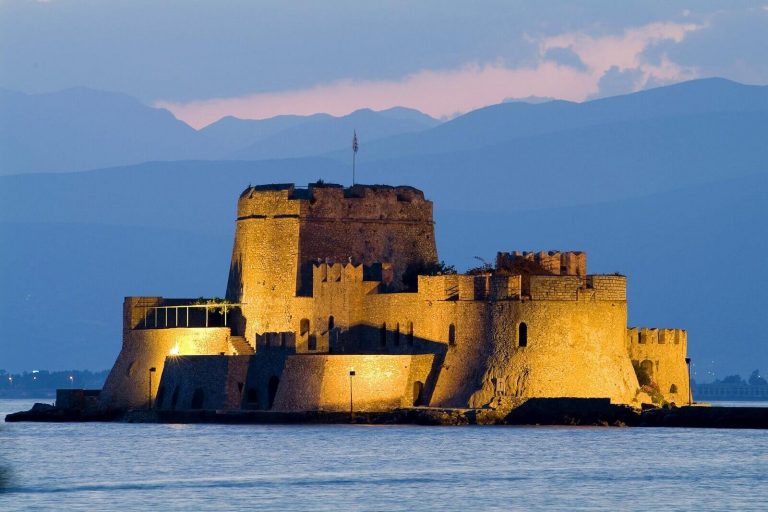 Εκδρομή στο Ναύπλιο – Απόσταση, μεταφορά, αξιοθέατα και ξενοδοχεία!