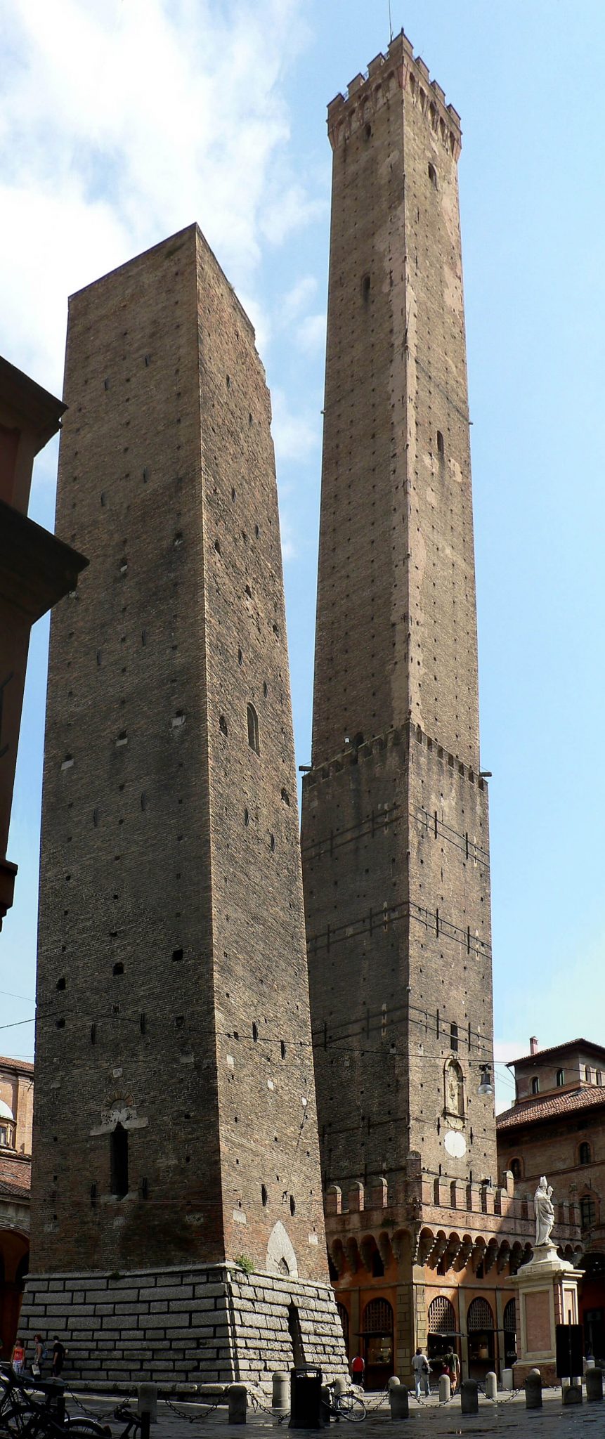 towers bologna
