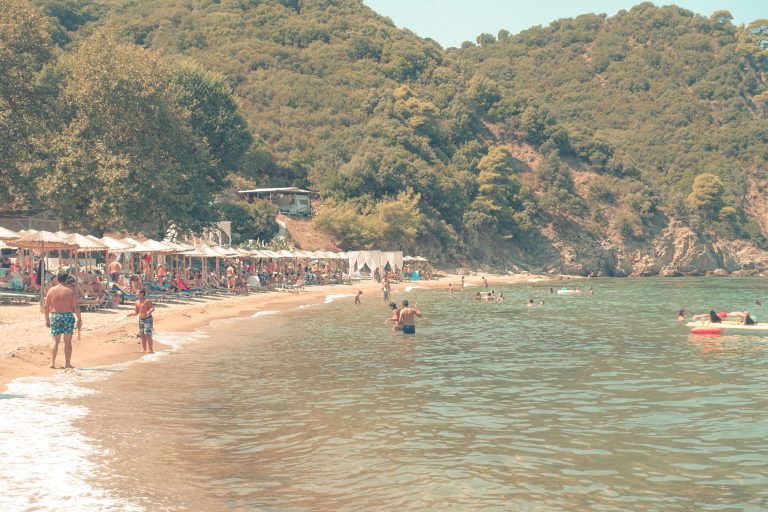 3 παραλίες στην Χαλκιδική που πρέπει οπωσδήποτε να επισκεφθείτε!