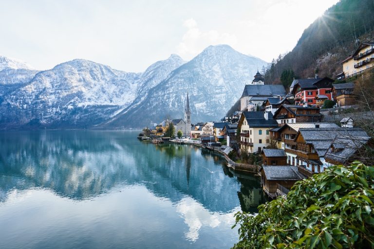 Γιατί φημίζεται η Ελβετία; Τι την κάνει να ξεχωρίζει!