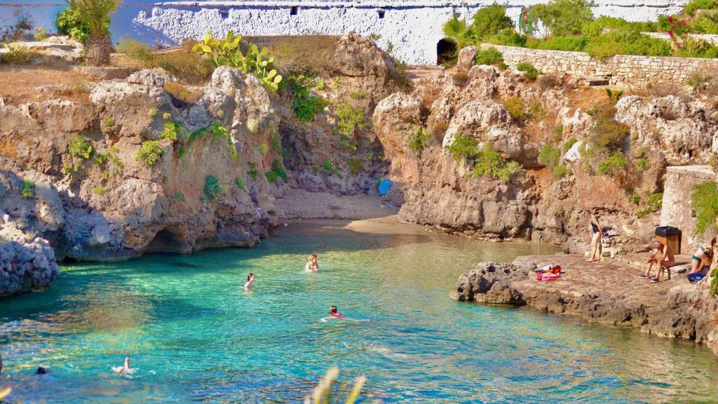 Avlemonas-kithira-paralia