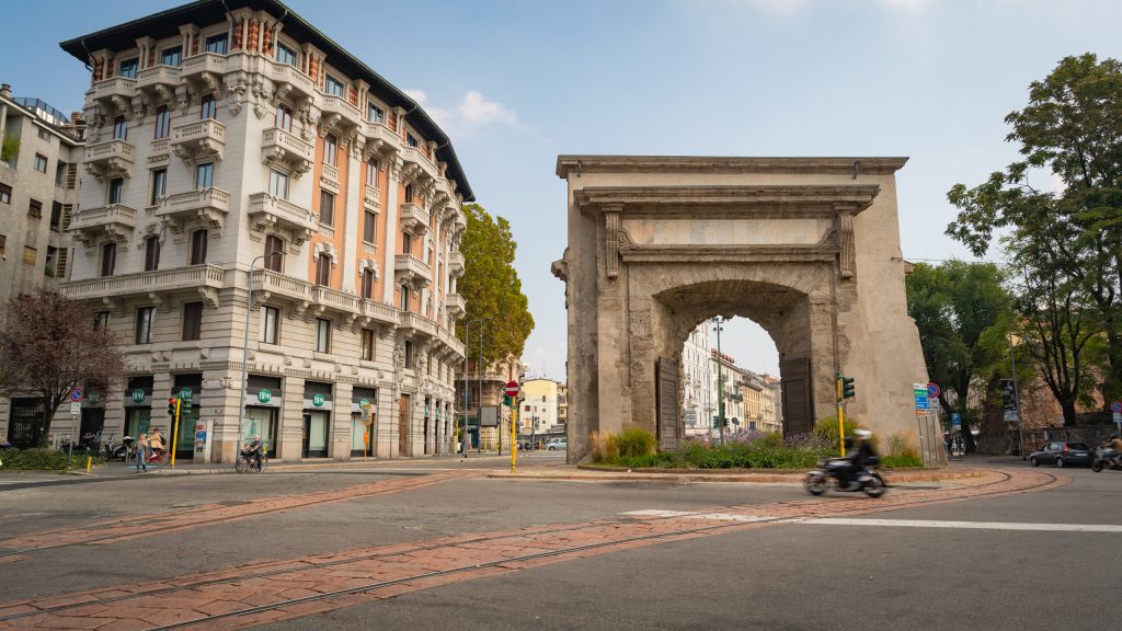 Porta-Romana